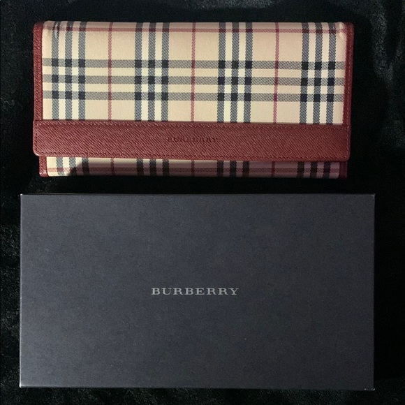Burberry Checkered Wallet - Picture 1 of 3
